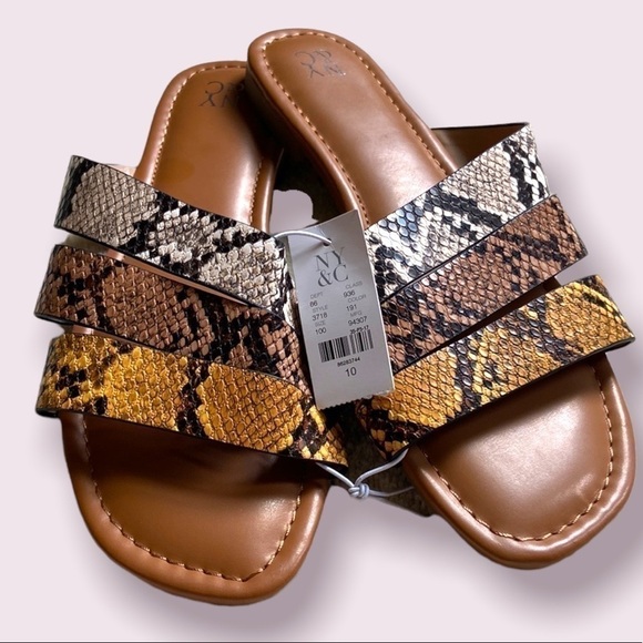 🐍 𝅺NYC New York and Company Faux Snakeskin Slide Sandals Tan Size 10 NWT - Picture 10 of 10